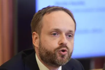 Rozšíření sankcí vůči Bělorusku i dva summity. Kulhánek se Zemanem jednali o diplomacii