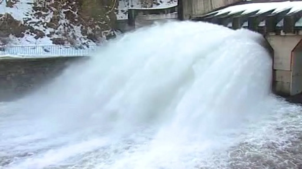 Odpouštění přehrady