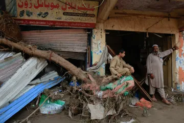 Přívalové povodně v Pákistánu mají přes 340 obětí