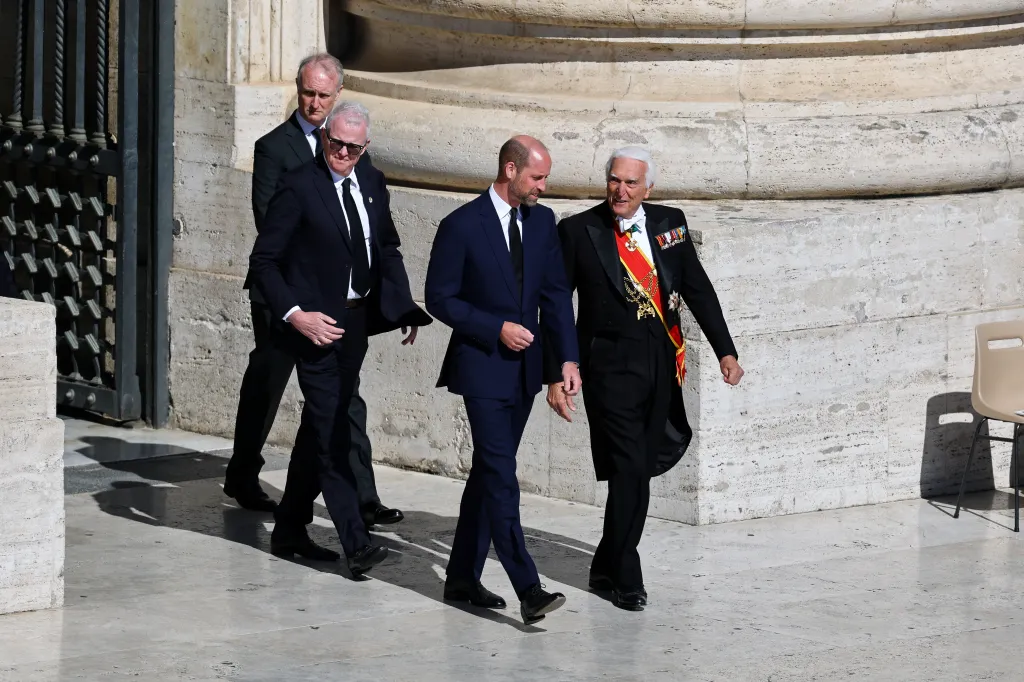 Britský princ William na pohřbu papeže Františka