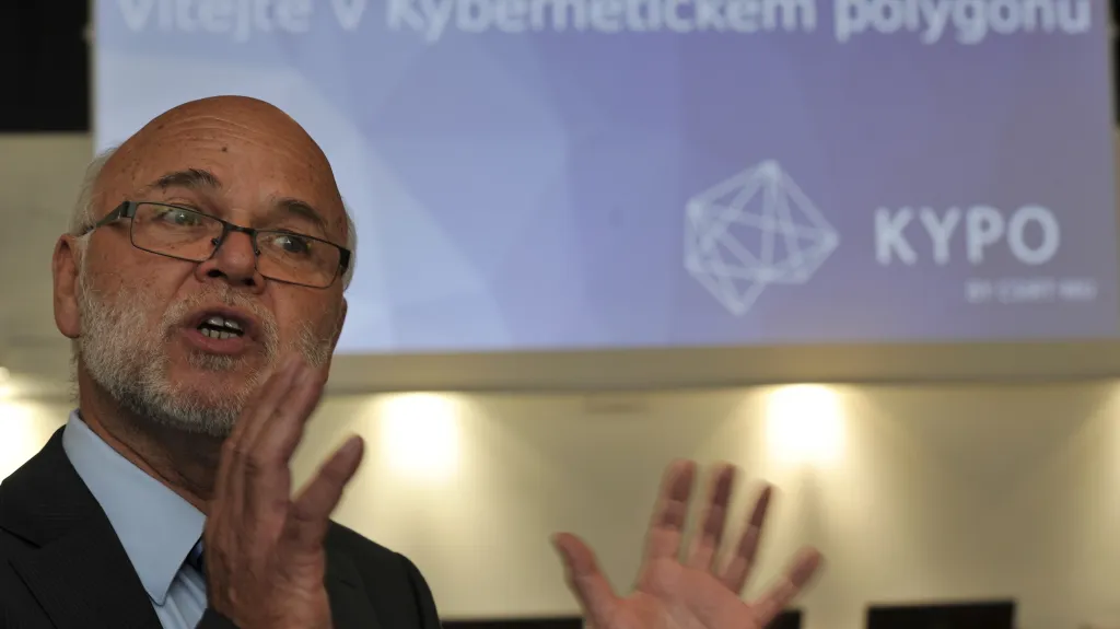 Kybernetický polygon