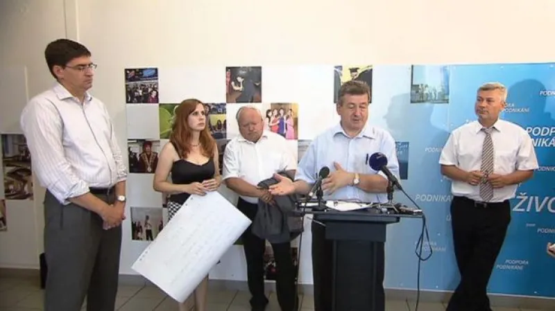 Brífink krizového štábu k útlumu průmyslu v MS kraji