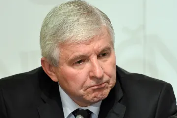 Oslabování koruny může podle Rusnoka trvat až do roku 2018