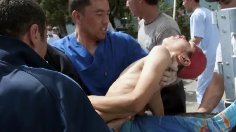 Mezi oběťmi násilností v Kyrgyzstánu jsou i děti