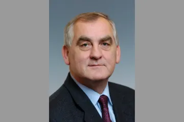 Zemřel bývalý místopředseda Senátu a starosta Jičína Jiří Liška