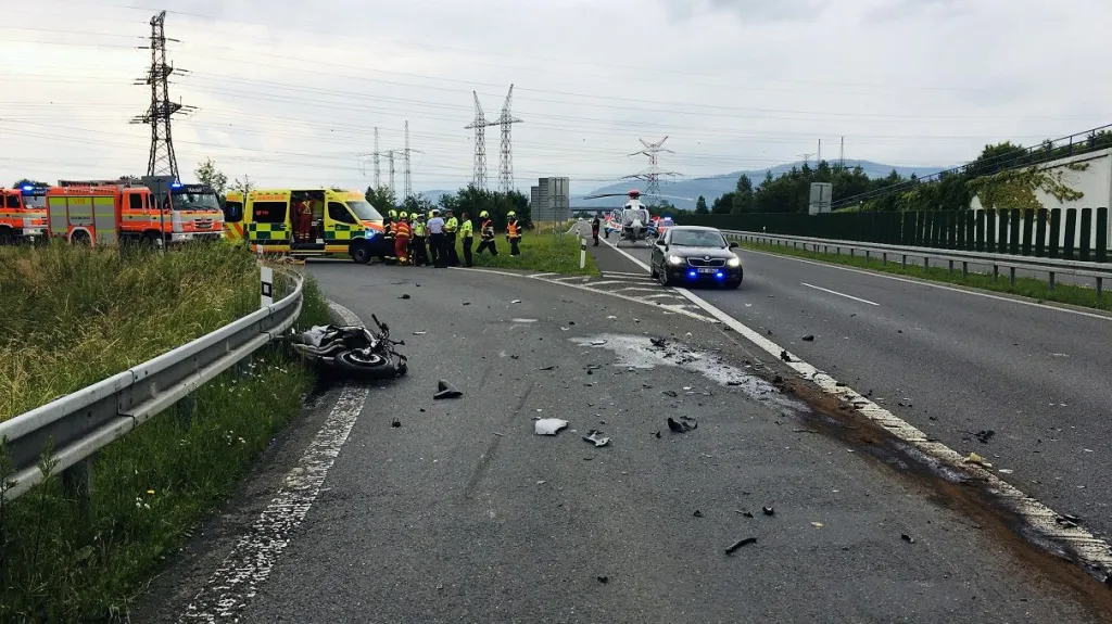 Nehoda motocyklu v Dobré u Frýdku-Místku
