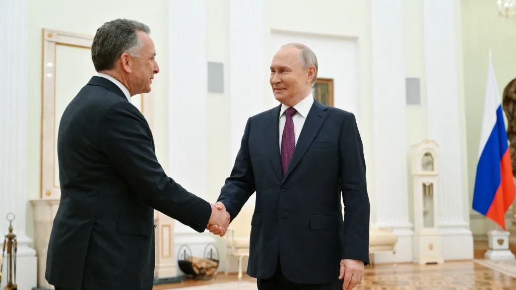 Vyslanec prezidenta USA Steve Witkoff a ruský vládce Vladimir Putin, 25. 4. 2025