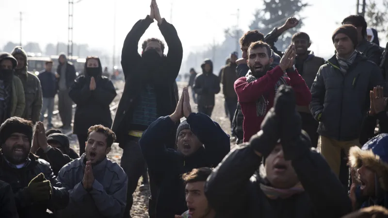 Běženci u řecko-makedonských hranic