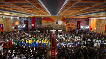 Papež Lev XIV. v katedrále svatého Josefa v Bamendě