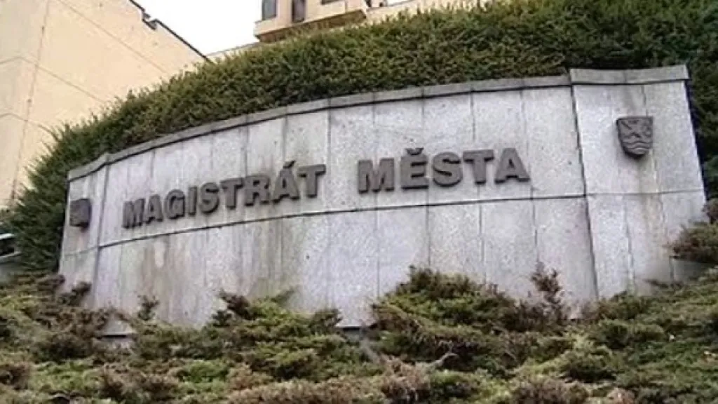 Magistrát Karlových Varů