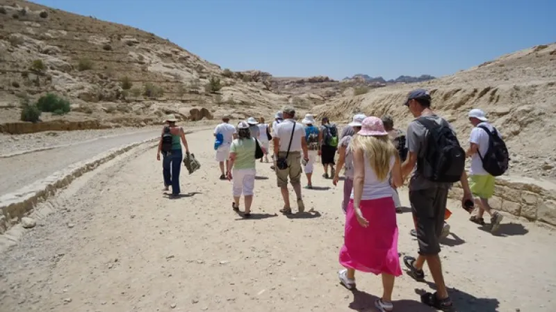 Dychtiví turisté míří do Petry