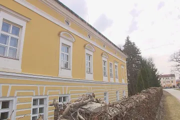 Úřady prověřují transakce části ruských podnikatelů. Včetně aktivit muže, který si v ČR pořídil i tři zámky