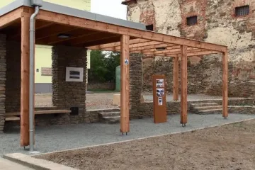 Nebovidy si vybudovaly náves