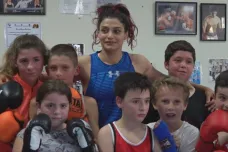 Íránská boxerka vyhrála zápas s odhalenými vlasy. Doma jí teď hrozí vězení