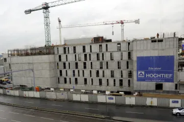 Vícenáklady: Metla nejen pro pražskou Blanku, ale i plzeňské divadlo