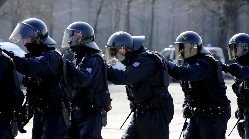 Policie se připravuje na fotbalové fanoušky