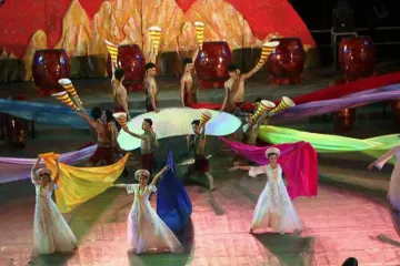 Ostrov Catba oslavuje Ho Či Mina