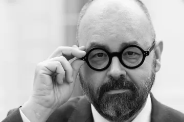 Zemřel Carlos Ruiz Zafón. Pohřebiště zapomenutých knih jeho díla nečeká