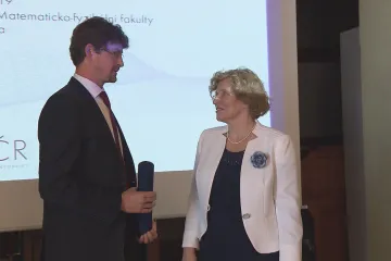 Výzkum eroze, chemoterapie nebo politiky na Facebooku. Grantová agentura ocenila špičkovou vědu