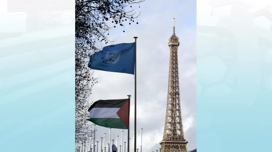 Palestinská vlajka před sídlem UNESCO