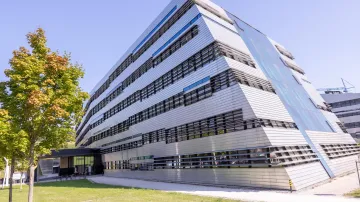 Institut pro výpočetní a aplikovanou matematiku rakouské Akademie věd