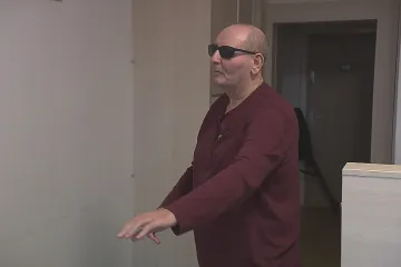Před deseti lety přišel kvůli metanolu o zrak. Vladimír Lipina je stále odkázán na pomoc rodiny