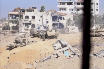 V Gaze se intenzivně bojuje. Izrael udeřil také v Sýrii v odvetě za zásah školy v Ejlatu