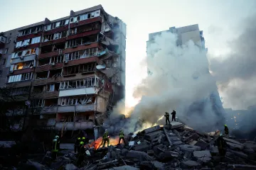 Kyjev čelí masivnímu útoku ruských dronů a střel, uvádí činitelé