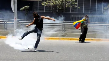 Venezuelské demonstrace na podporu předáka opozice Caprilese