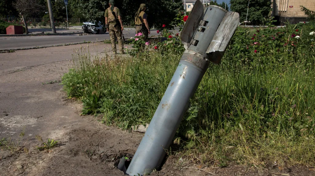 Nevybuchlá střela ve městě Lysyčansk v Luhanské oblasti na Donbasu