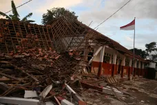 Indonésii zasáhlo zemětřesení, vyžádalo si nejméně 162 obětí
