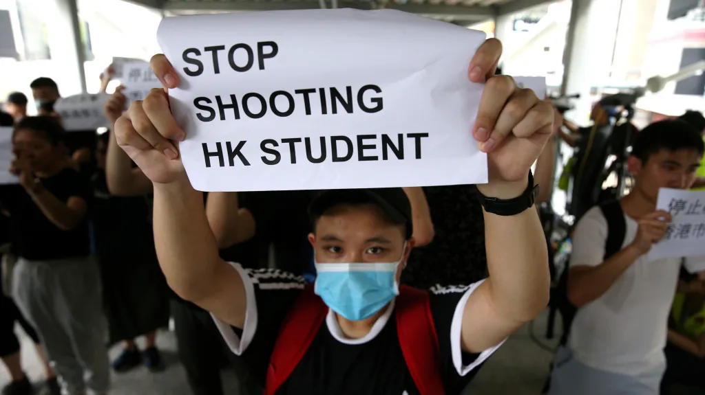 Demonstranti odsuzující policejní násilí