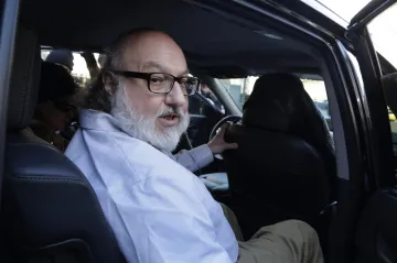 Bývalý špion Pollard dokončil trest, může opustit USA. Zadržen byl v roce 1985