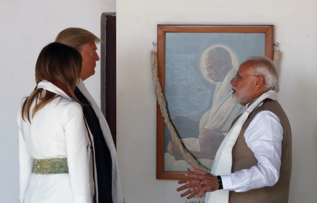 Indický premiér Narendra Modi představuje Gándhího dům v Ahmedabadu