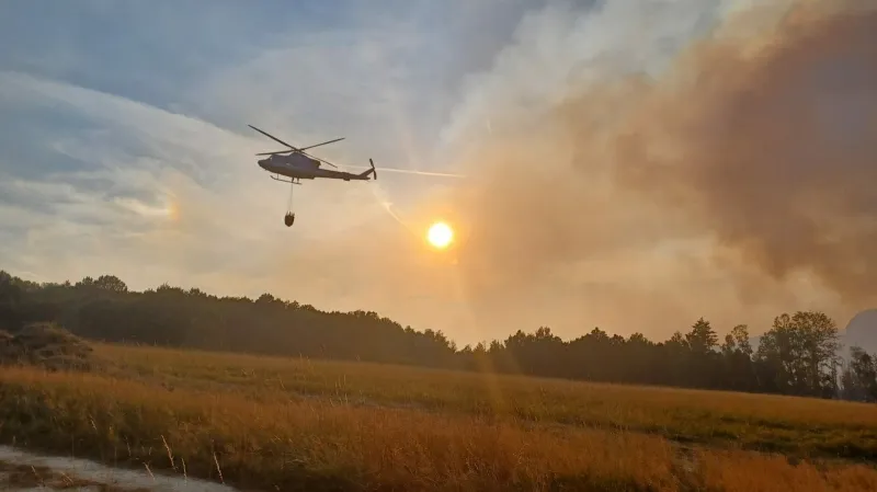 Hašení požáru v Českém Švýcarsku