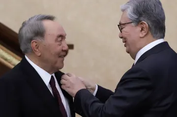 Udušení kazachstánských protestů dokončí tamní následnictví a posílí reputaci Ruska, uvádí analýza