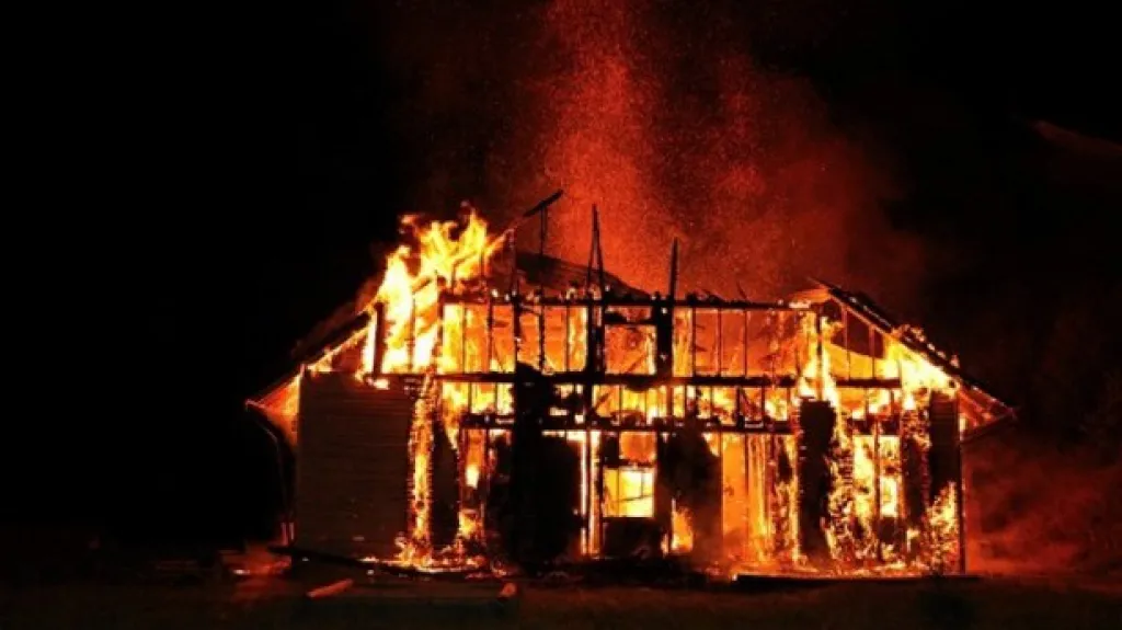 Požár penzionu v Oskavě na Šumpersku