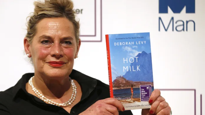 Deborah Levyová při nominacích na Man Booker Prize