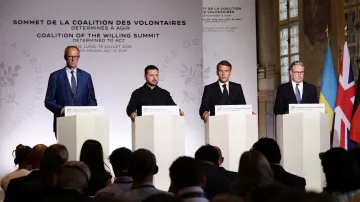 Summit koalice ochotných v Paříži. Zleva německý kancléř Friedrich Merz, ukrajinský prezident Volodymyr Zelenskyj, francouzský prezident Emmanuel Macron a britský premiér Keir Starmer