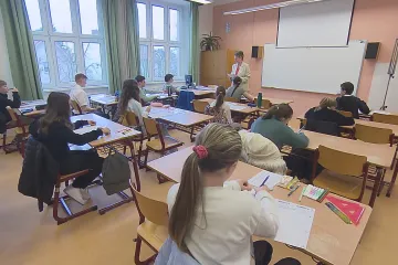 Problém středních škol má nyní řešit maximální využití kapacit. Ve třídách bude až 34 žáků, řekl Fiala