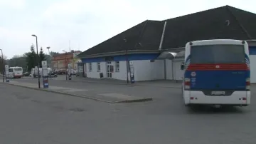 K nehodě došlo na nádraží v Bystřici nad Pernštejnem