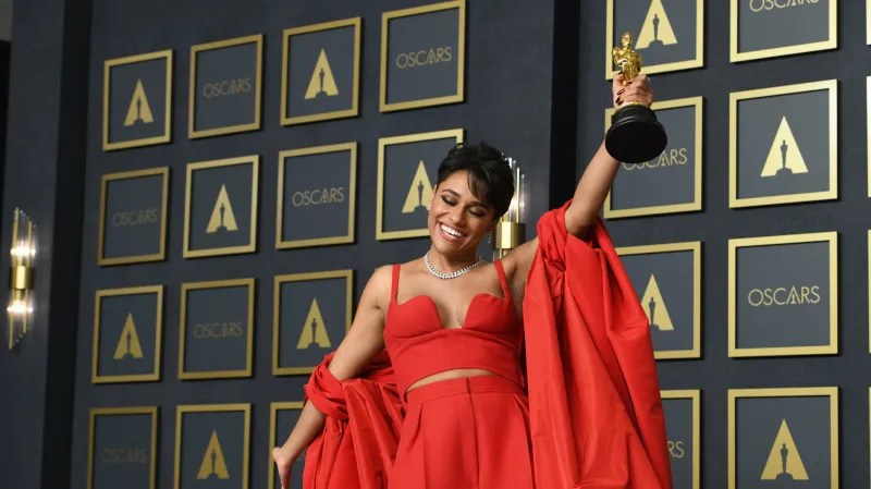 Nejlepší vedlejší herečka: Ariana DeBoseová (West Side Story)