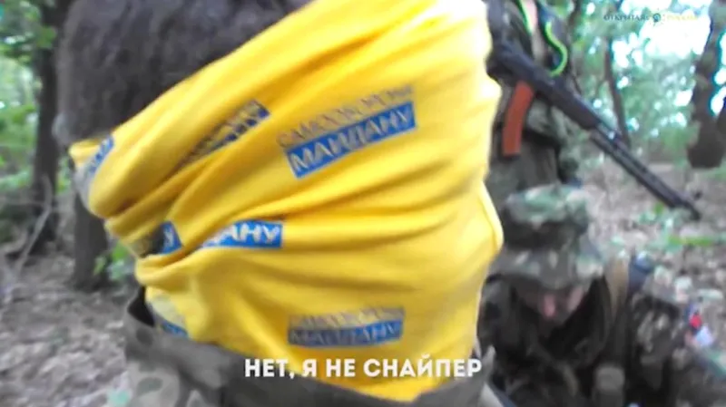 Záběr ze zatčení Nadji Savčenkové