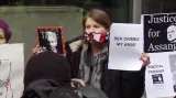 Demonstrace za propuštění Juliana Assange