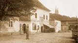 Celnice na Výtoni s hostincem U Koppu kolem r. 1905