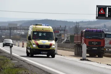 Dálnice u Olomouce je po srážce kamionu s dodávkou opět průjezdná