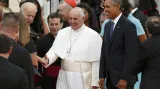 Papeže Františka přijal na základně Andrews Barack Obama