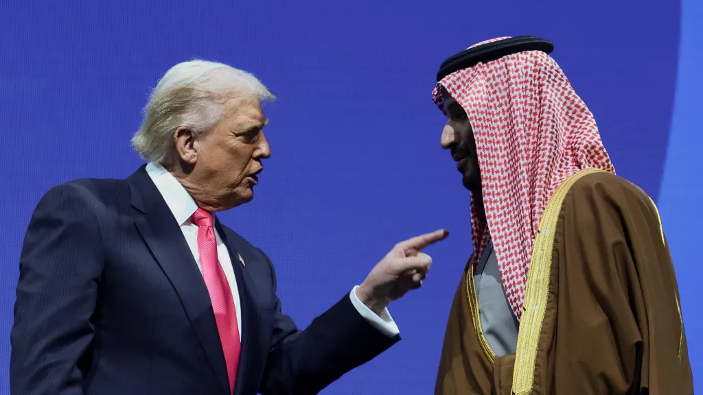 Prezident USA Donald Trump a saúdský korunní princ Muhammad bin Salmán na snímku z listopadu 2025