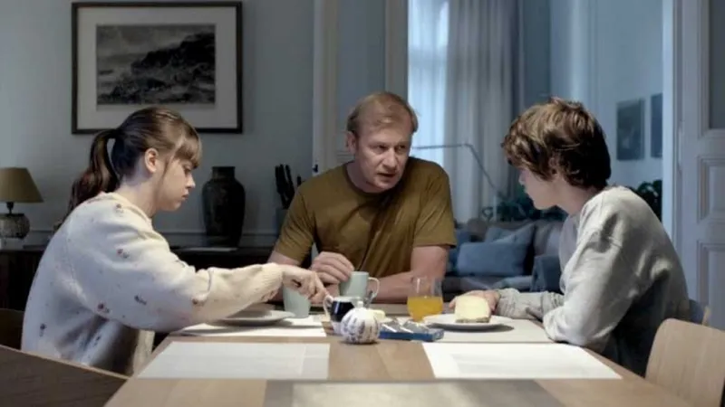 Rodinný film (2015, režie: Olmo Omerzu)