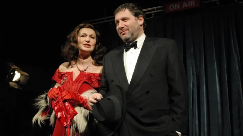 Hádek, kdo přijde... / Eliška Balzerová a Tomáš Töpfer